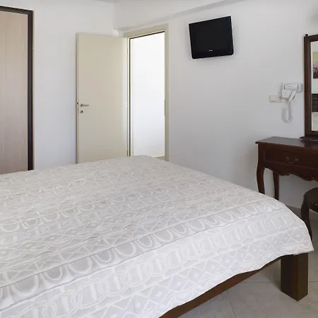 Anemomilos 2* Agia Anna (Naxos)