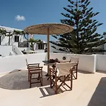 Apart-hotel Anemomilos 2*