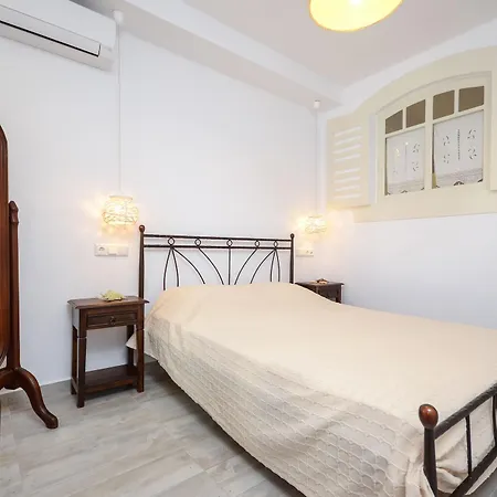 Aparthotel Anemomilos