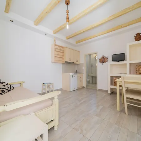 Anemomilos Aparthotel